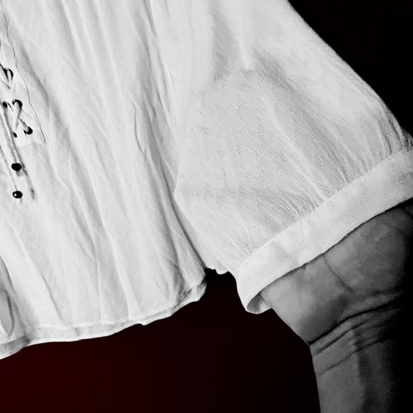 VELVET BY GRAHAM & SPENCER white lace up blouse Sz XS - Picture 6 of 11